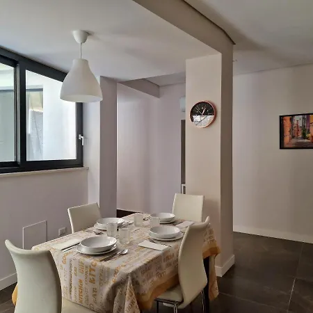 The White Domus Apartment