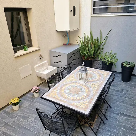 The White Domus Apartment