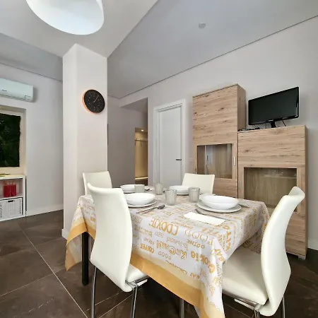 The White Domus Apartamento Taormina