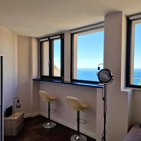Apartment The White Domus