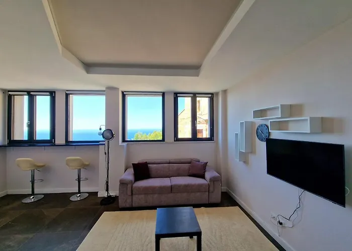 The White Domus Taormina